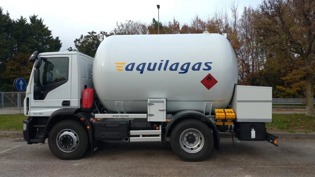 Autocisterna Aquila Gas per la consegna di GPL